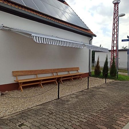Apartament Zum-Butterstock Schkopau Zewnętrze zdjęcie